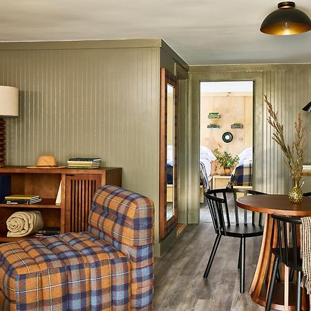 Bluebird Cady Hill Lodge Stowe Buitenkant foto